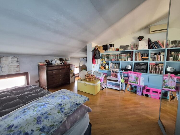 11_mansarda (2) 1775815380 gallery 750x563